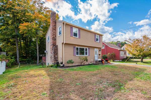 308 Middle Turnpike East, Manchester, CT 06040