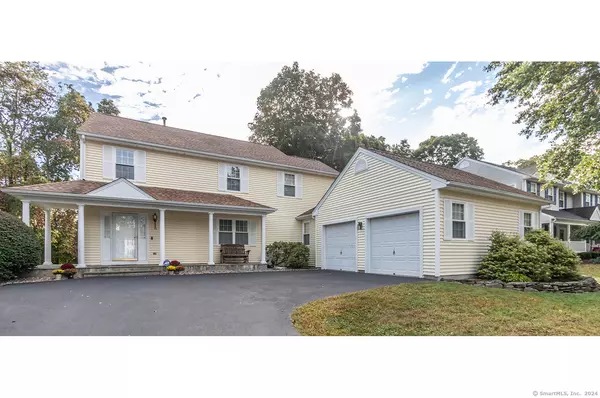 10 Grassy Hill Road #10, Monroe, CT 06468