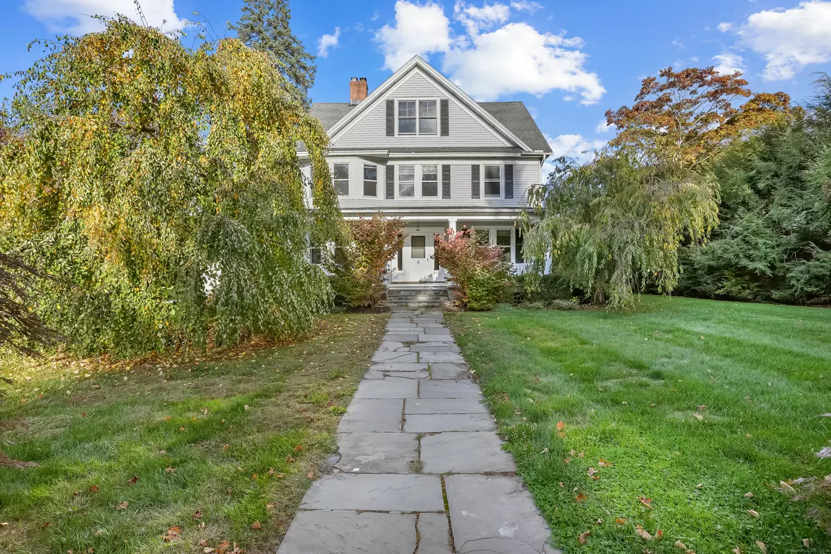 Ridgefield, CT 06877,8 Mountain View Avenue