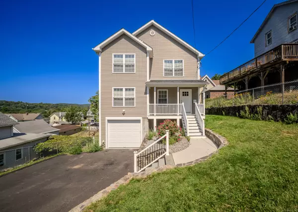 14 May Street, Naugatuck, CT 06770