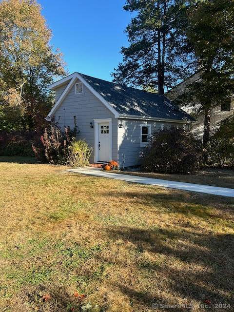 1814 Newfield Avenue #Cottage, Stamford, CT 06903