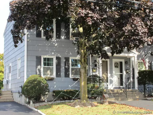 Fairfield, CT 06825,82 Greenfield Street #82