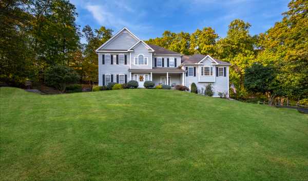 11 Timberlane Drive, Westbrook, CT 06498