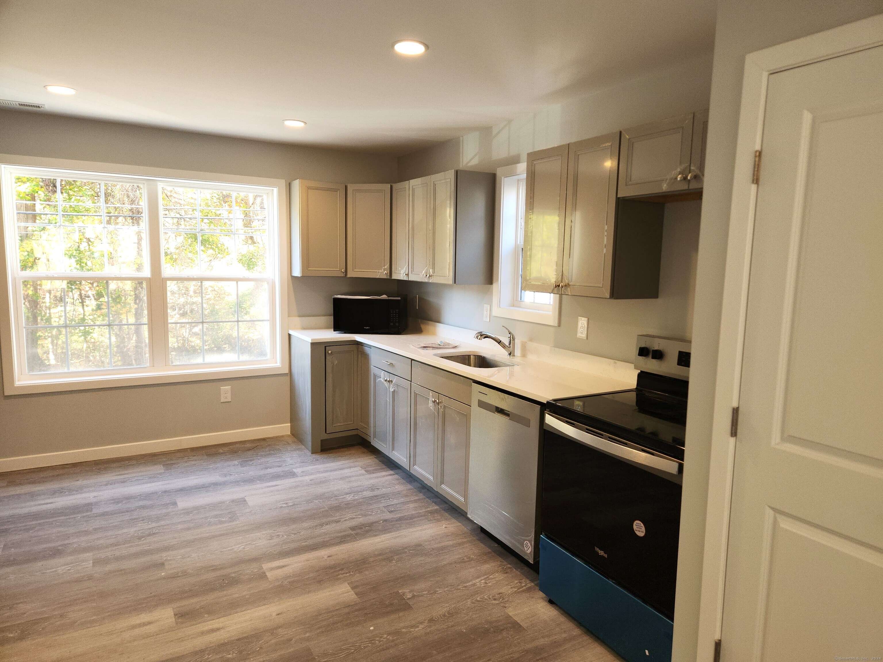 Bethel, CT 06801,42 Nashville Road #5