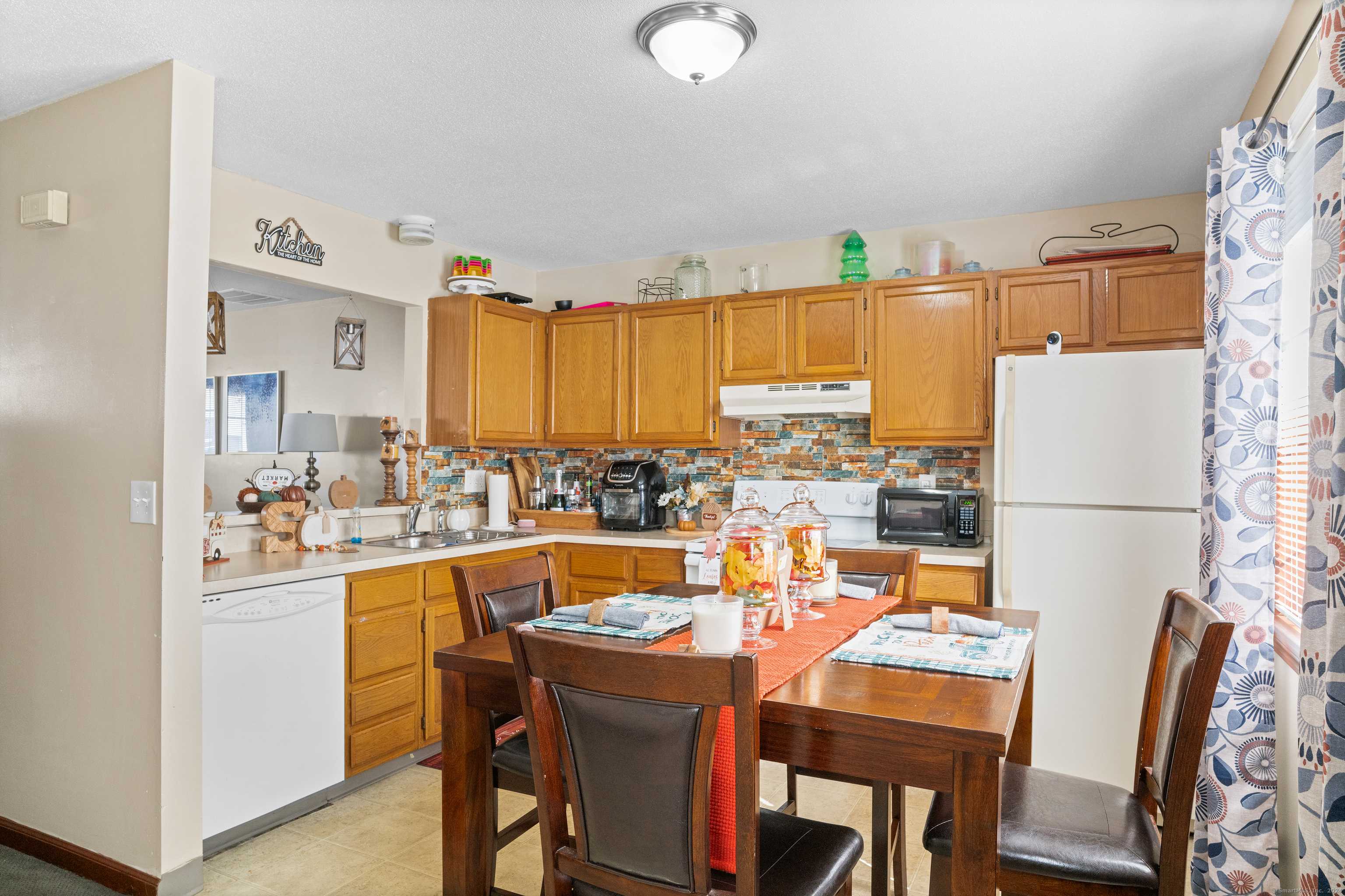Waterbury, CT 06705,541 Pierpont Road #5