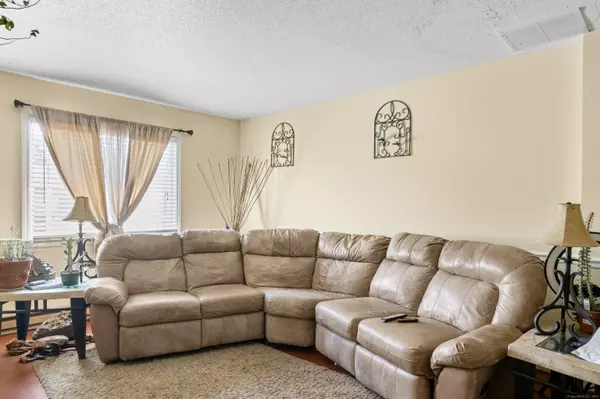 Waterbury, CT 06706,895 Hamilton Avenue #APT 5