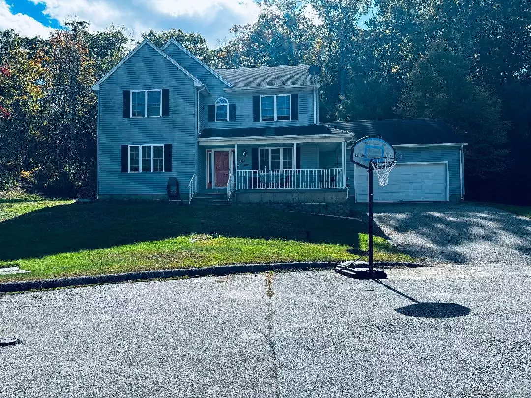 Torrington, CT 06790,684 Heron Drive