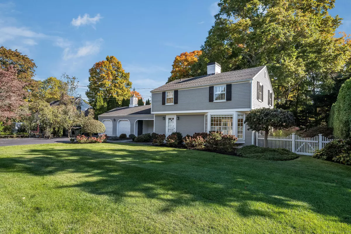 Madison, CT 06443,7 Barberry Lane