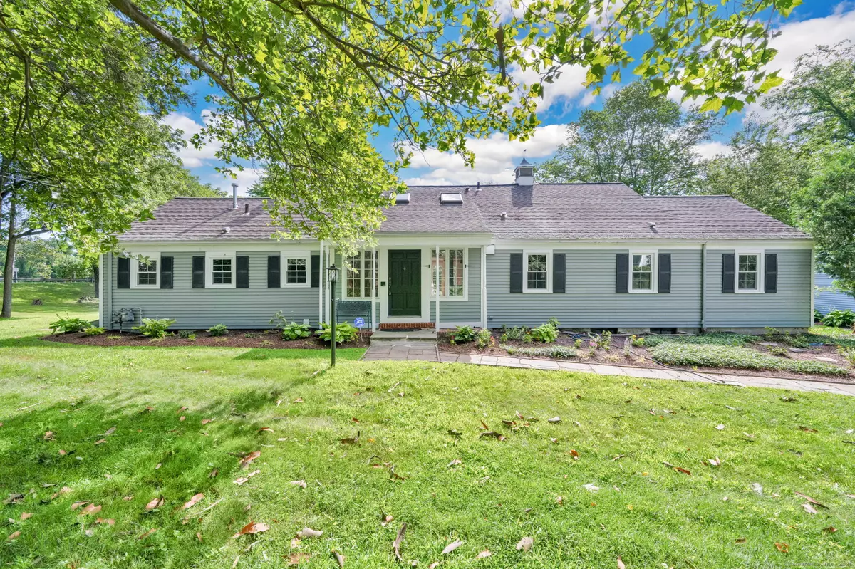 Simsbury, CT 06089,308 Hopmeadow Street