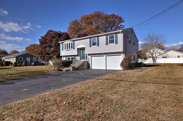 Milford, CT 06461,24 Lori Drive