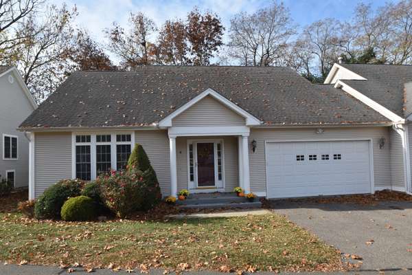 9 Dobson Commons Circle #9, Vernon, CT 06066