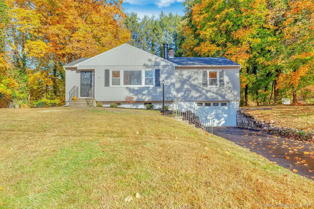 Cheshire, CT 06410,32 Rockview Drive