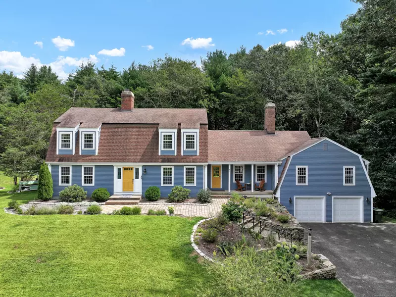 43 Old Wheeler Court, Avon, CT 06001