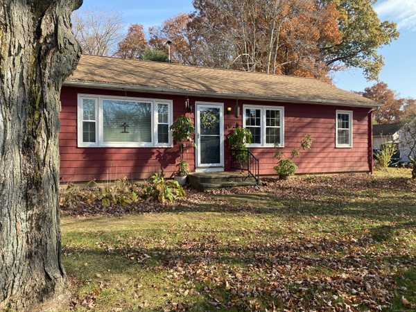 37 Hurd Bridge Road, Clinton, CT 06413