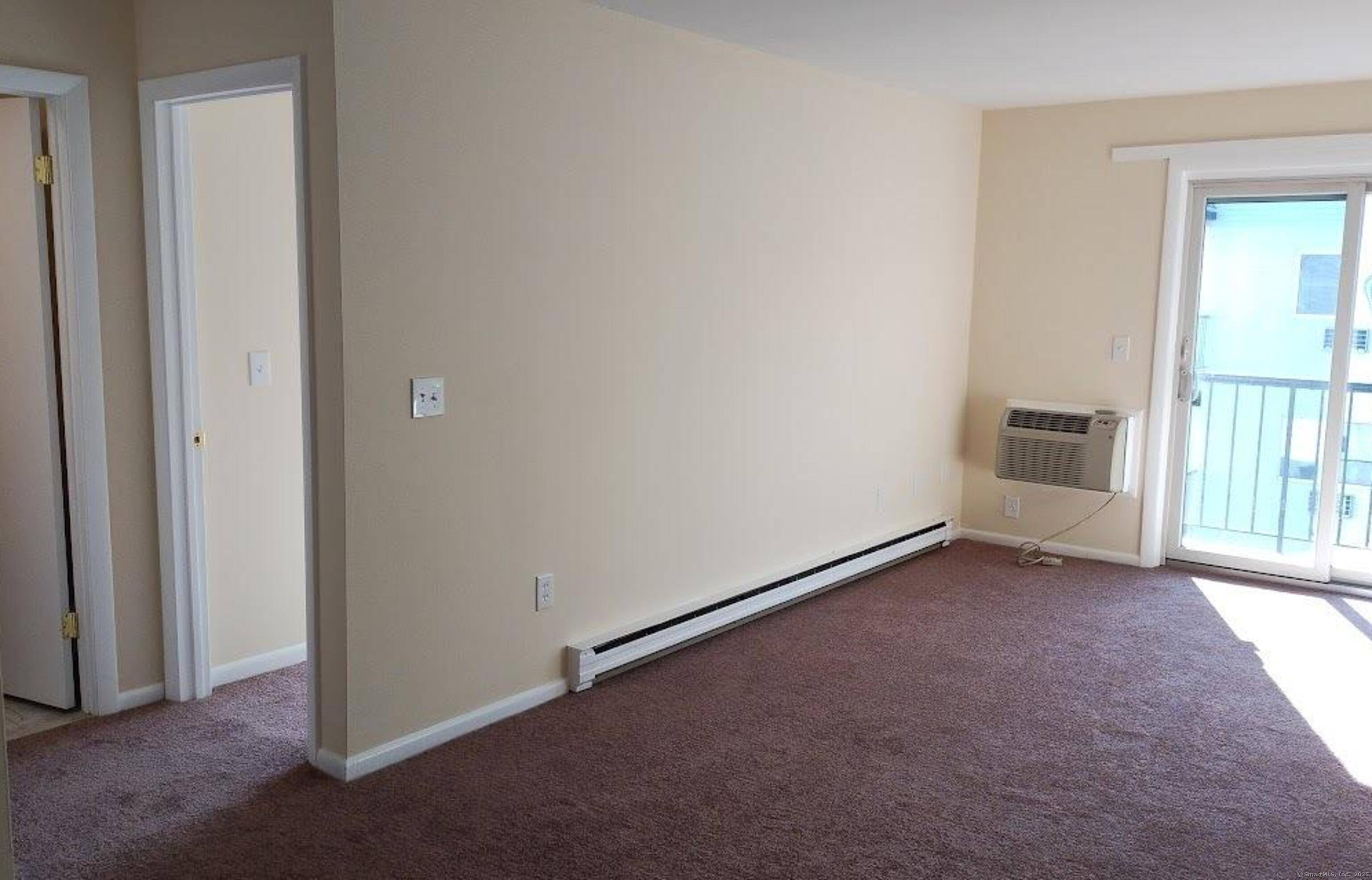 Stratford, CT 06615,115 Short Beach Road #207