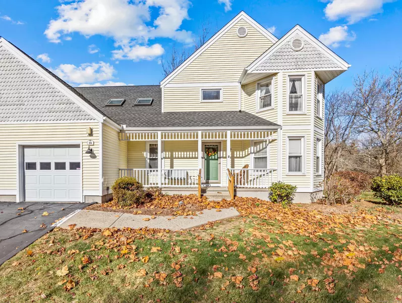 20 Village Victoria #20, Guilford, CT 06437