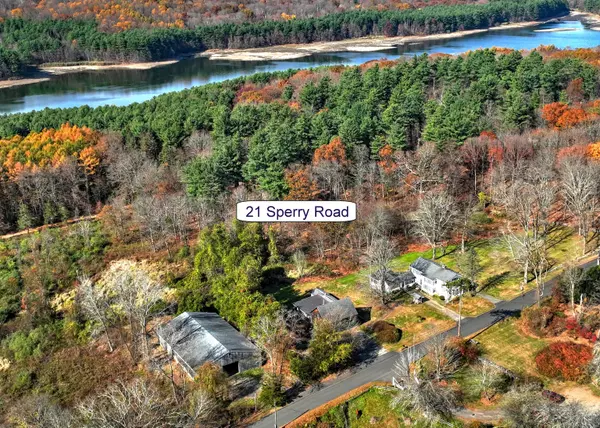 21 Sperry Road, Bethany, CT 06524