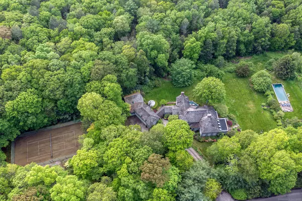 Roxbury, CT 06783,11 Ravenrock Road
