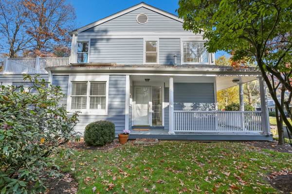 230 Saugatuck Avenue #8, Westport, CT 06880