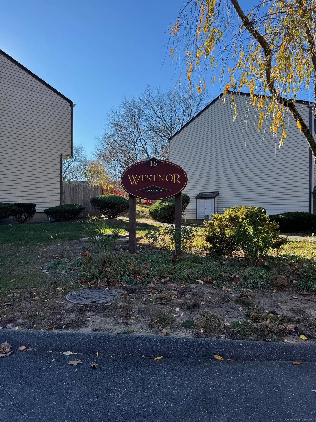 Norwalk, CT 06854,16 Donna Drive #21