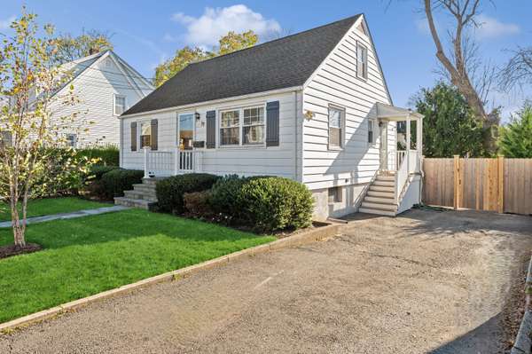 19 Center Terrace, Stamford, CT 06906