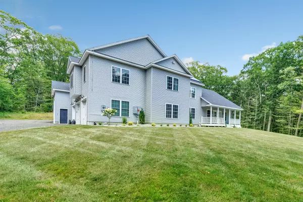 Woodbury, CT 06798,11 Saxony Lane