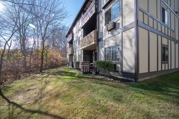 Brookfield, CT 06804,19 Chatham Court #19