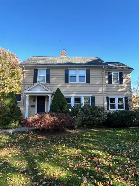 5 Cozy Court, Cromwell, CT 06416