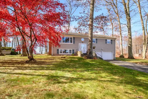 16 Valley View Road, Brookfield, CT 06804