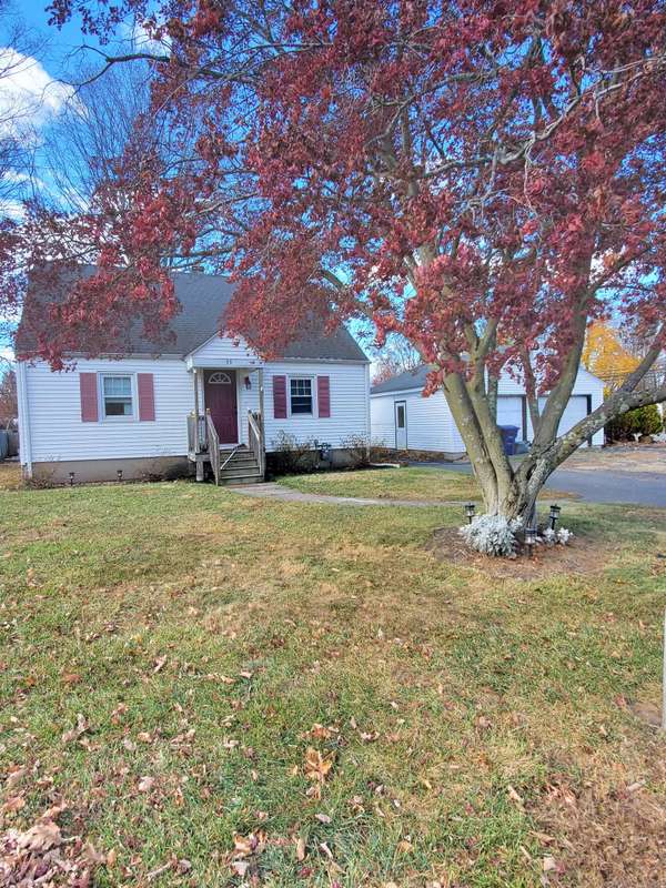 33 Buckland Street, Southington, CT 06479