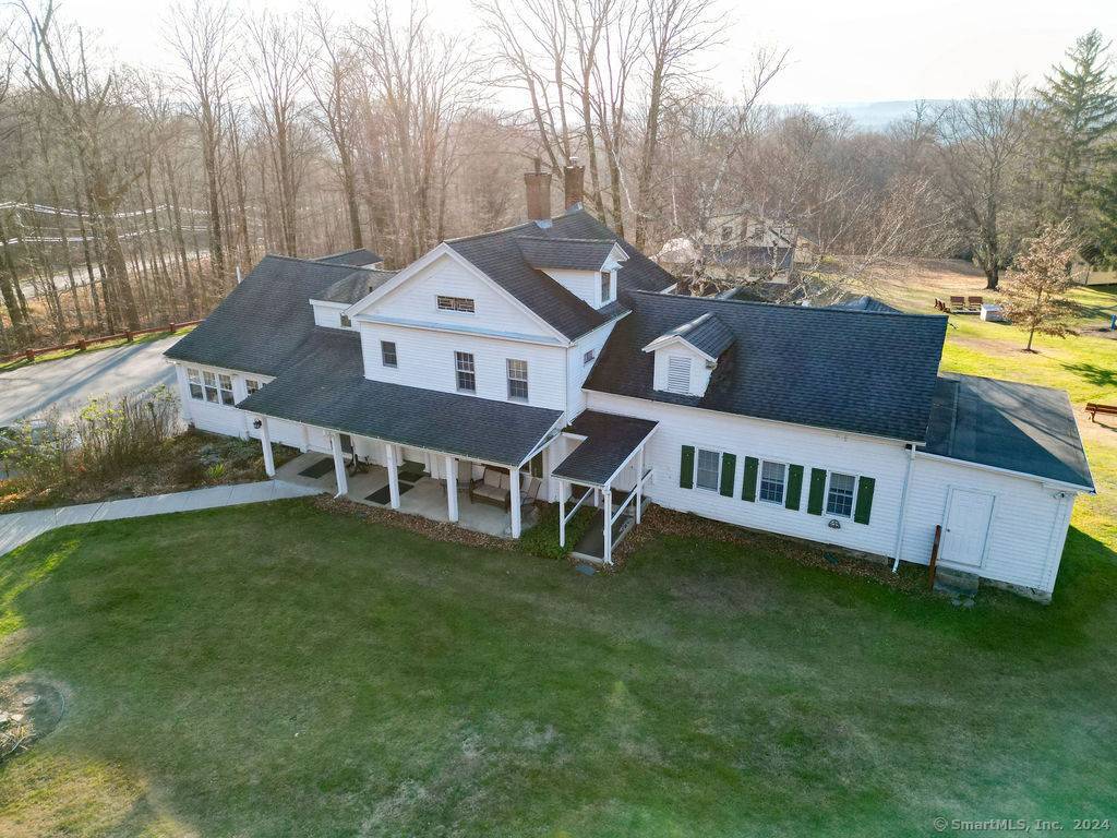 New Hartford, CT 06057,595 Town Hill Road