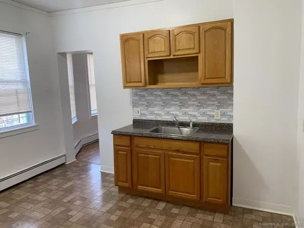Waterbury, CT 06704,117 Dikeman Street #3rd Flr