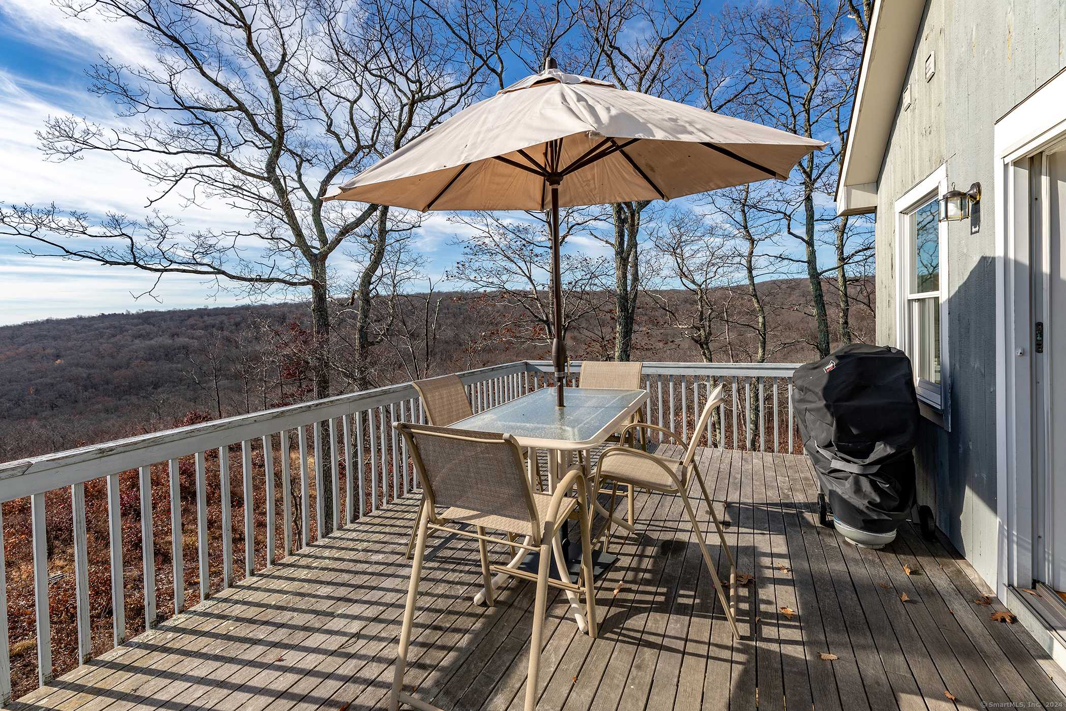 Sharon, CT 06069,72 Herb Road