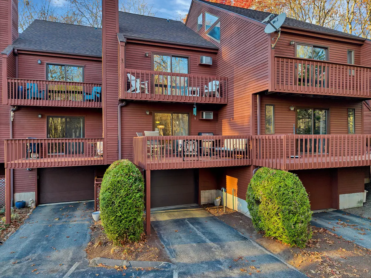 East Lyme, CT 06357,97 West Main Street #APT 23