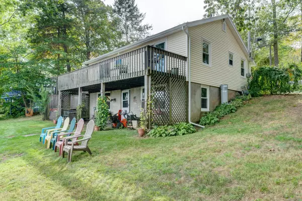 Ashford, CT 06278,101 Lakeview Drive