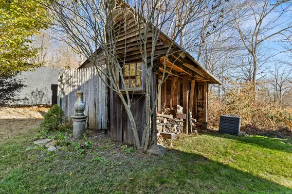 Guilford, CT 06437,575 Leetes Island Road