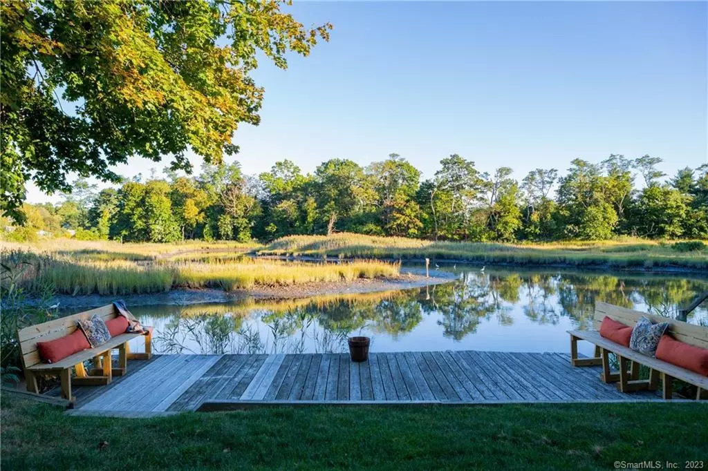 Fairfield, CT 06824,331 Riverside Drive