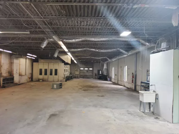 Waterbury, CT 06702,575 Thomaston Avenue