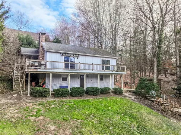 New Milford, CT 06776,5 Juniper Lane