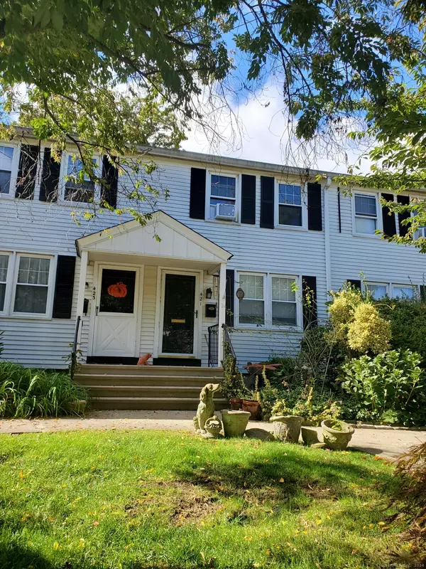 Stamford, CT 06902,421 Sylvan Knoll Road