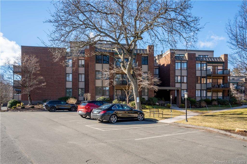 West Hartford, CT 06105,795 Prospect Avenue #B-5