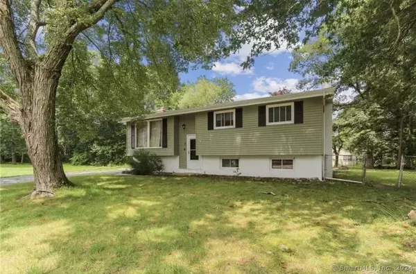 Ledyard, CT 06339,8 Powder Horn Lane