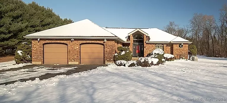 66 Falls Road, Bethany, CT 06524