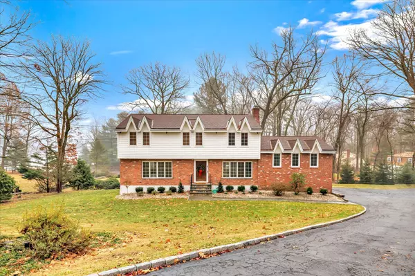 Trumbull, CT 06611,38 Driftwood Lane