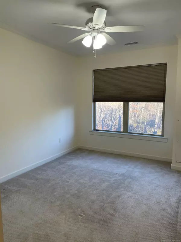 Norwalk, CT 06854,100 Richards Avenue #APT 206