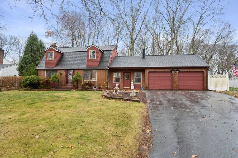 19 Inchcliffe Drive, Ledyard, CT 06335