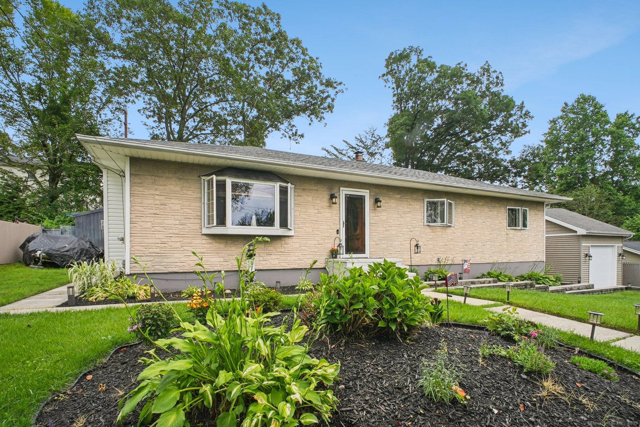 Shelton, CT 06484,72 Providence Avenue
