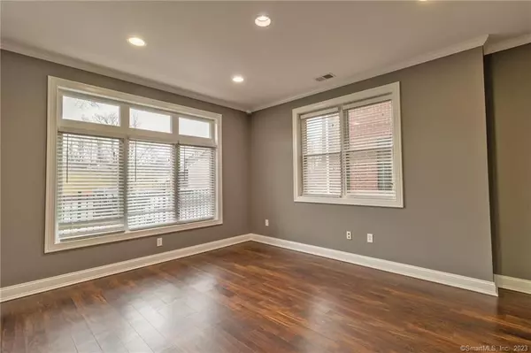 Glastonbury, CT 06033,447 Naubuc Street #B