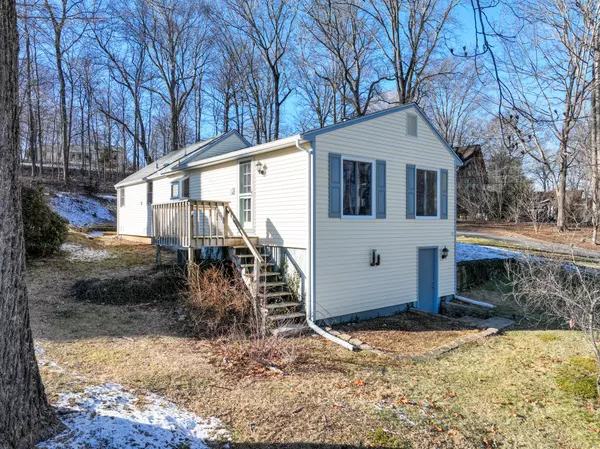 North Branford, CT 06471,59 Clear Lake Manor