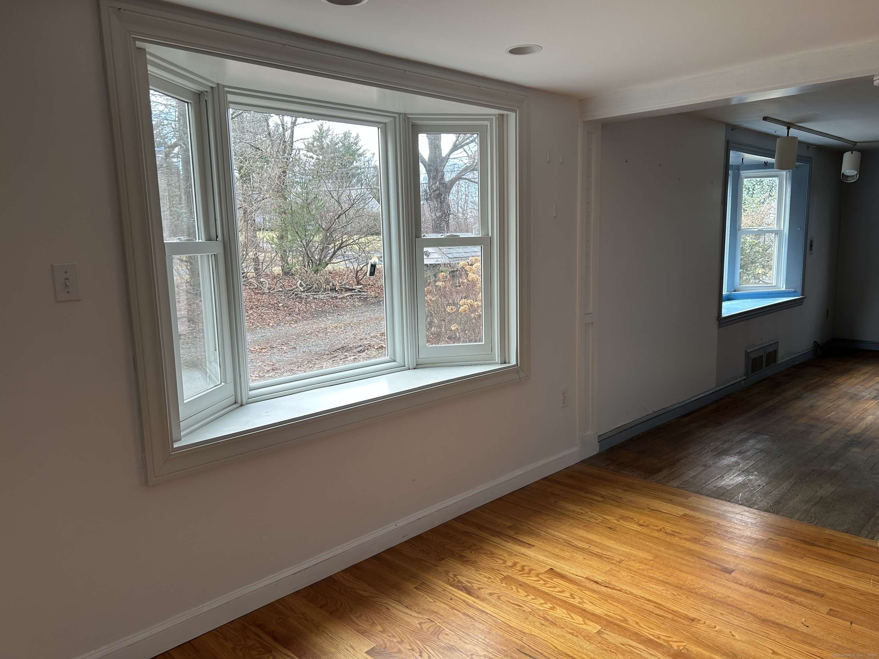 Bridgewater, CT 06752,128 Main Street South